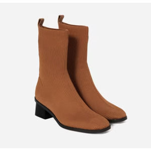 NEW Everlane The High-Ankle Glove Boot in Toffee